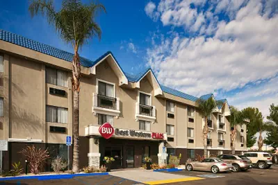 Photo 2 - Best Western Plus Diamond Valley Inn