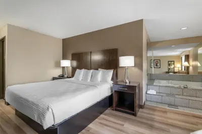 Photo 2 - Best Western Muncie