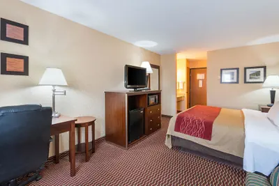 Photo 3 - Quality Inn Parkersburg North - Vienna