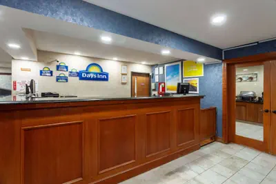 Photo 4 - Days Inn by Wyndham Wooster