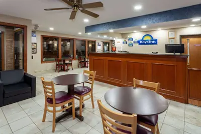 Photo 3 - Days Inn by Wyndham Wooster