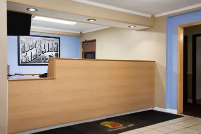 Photo 3 - Super 8 by Wyndham Charlotte University