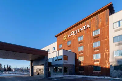 Photo 2 - La Quinta Inn & Suites by Wyndham Anchorage Airport
