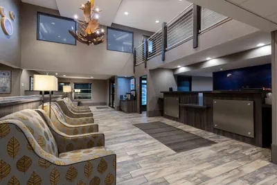 Photo 4 - La Quinta Inn & Suites by Wyndham Anchorage Airport