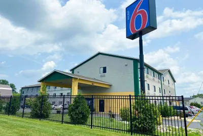 Photo 2 - Motel 6 Lancaster, PA