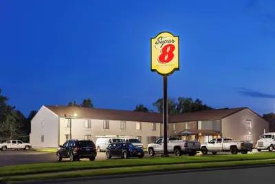 Photo 2 - Super 8 by Wyndham Sun Prairie/Madison E