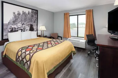 Photo 5 - Super 8 by Wyndham Sun Prairie/Madison E