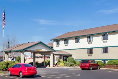 Photo 2 - Super 8 by Wyndham Union Gap Yakima Area