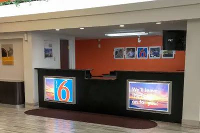 Photo 3 - Motel 6 Daytona Beach, FL - Speedway
