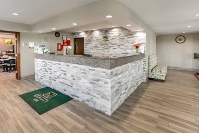 Photo 4 - Quality Inn Rochelle