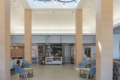 Photo 4 - Hilton Garden Inn Plymouth