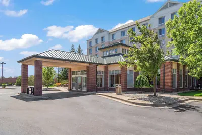 Photo 2 - Hilton Garden Inn Plymouth