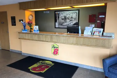 Photo 3 - Super 8 by Wyndham LaGrande
