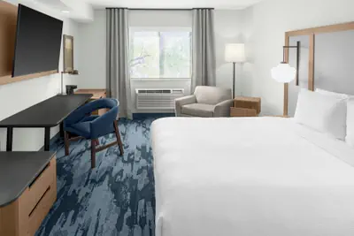 Photo 5 - Fairfield Inn & Suites by Marriott San Francisco San Carlos