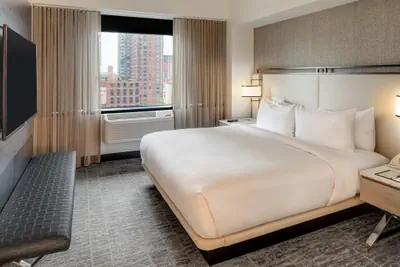 Photo 5 - DoubleTree by Hilton Hotel & Suites Jersey City