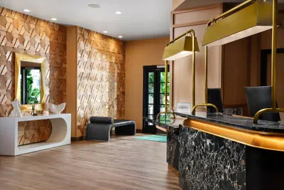 Photo 4 - Burton House, Beverly Hills, A Tribute Portfolio Hotel
