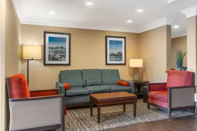 Photo 4 - Comfort Inn Arcata - Humboldt Area