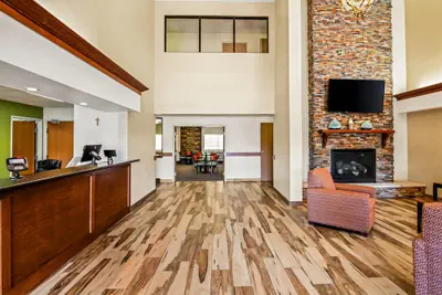 Photo 2 - Quality Inn & Suites Vail Valley