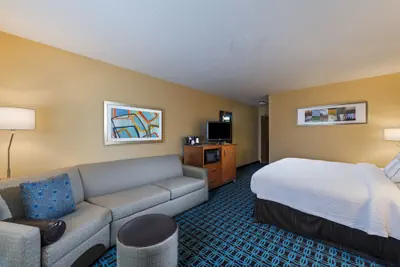 Photo 5 - Fairfield Inn & Suites by Marriott St Petersburg Clearwater
