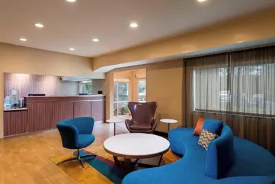 Photo 2 - Fairfield Inn & Suites by Marriott St Petersburg Clearwater