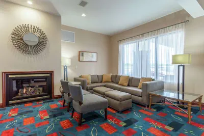 Photo 3 - Hampton Inn Jefferson City at Capital Mall
