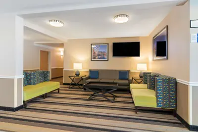 Photo 4 - Best Western Plus Executive Court Inn & Conference Center