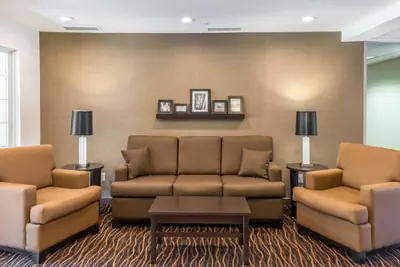 Photo 3 - MainStay Suites Pittsburgh Airport