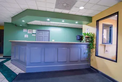 Photo 4 - Quality Inn West Columbia - Cayce