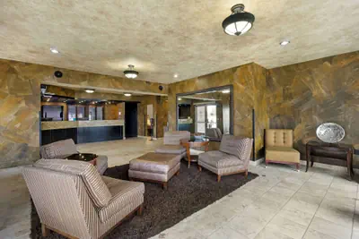 Photo 4 - Best Western Plus Yakima Hotel
