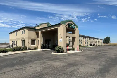 Photo 2 - Quality Inn & Suites Meridian - West Boise