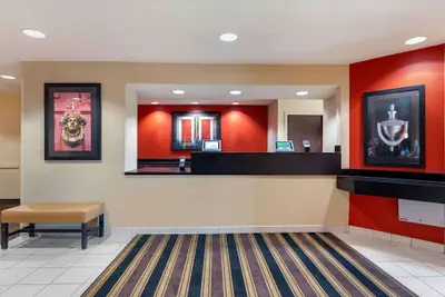 Photo 3 - Extended Stay America Select Suites - St. Louis - O' Fallon, IL
