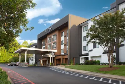 Photo 2 - Courtyard by Marriott Winston-Salem Hanes Mall