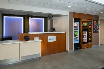 Photo 2 - Fairfield Inn & Suites by Marriott Ft. Myers/Cape Coral