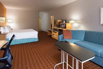 Photo 3 - Fairfield Inn & Suites by Marriott Ft. Myers/Cape Coral
