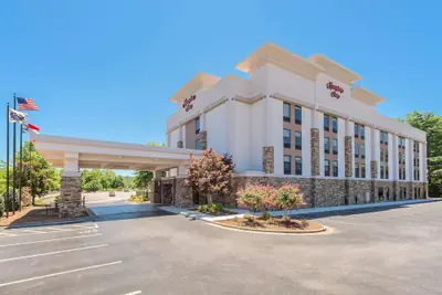 Photo 2 - Hampton Inn Wilkesboro