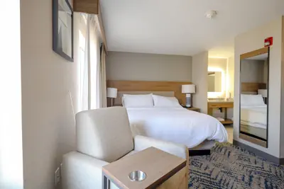 Photo 4 - Candlewood Suites Beachwood Cleveland by IHG