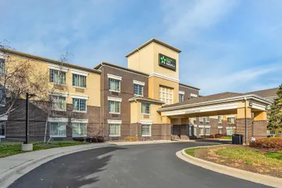 Photo 2 - Extended Stay America Select Suites Chicago Lombard Oakbrook