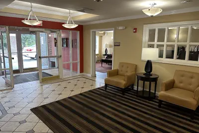 Photo 3 - Red Roof Inn Southfield