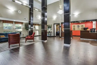 Photo 3 - Comfort Inn & Suites Love Field - Dallas Market Center
