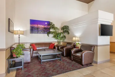 Photo 3 - Best Western Tolleson Hotel