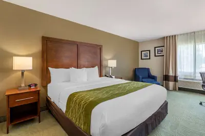 Photo 5 - Comfort Inn Muscatine near Hwy 61