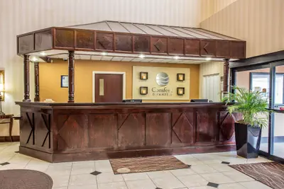 Photo 4 - Comfort Inn & Suites Ft. Jackson Maingate