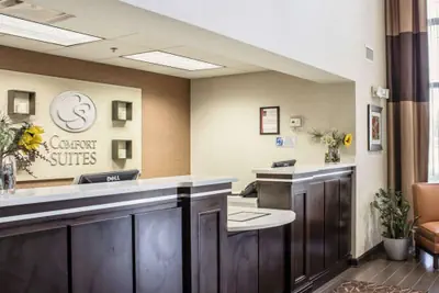 Photo 4 - Comfort Suites Regency Park