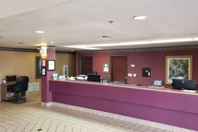 Photo 3 - Travelodge by Wyndham Carlsbad NM