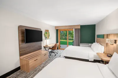 Photo 5 - Holiday Inn Express & Suites Hayward by IHG