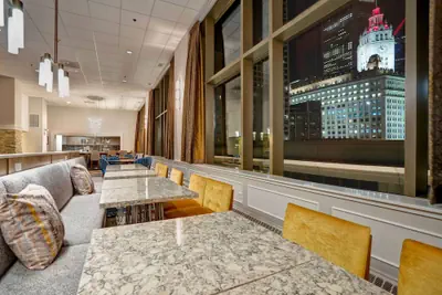 Photo 3 - Homewood Suites by Hilton Chicago-Downtown