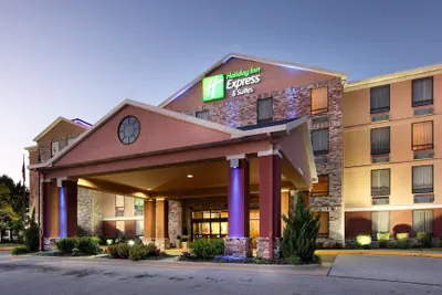 Photo 2 - Holiday Inn Express Hotel & Suites Harrison by IHG