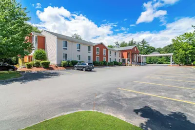 Photo 2 - Quality Inn Merrimack - Nashua