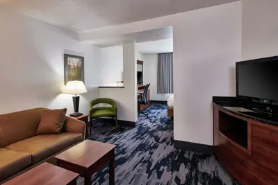 Photo 4 - Fairfield Inn & Suites by Marriott Detroit Livonia