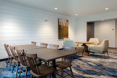 Photo 3 - Fairfield Inn By Marriott Savannah Airport